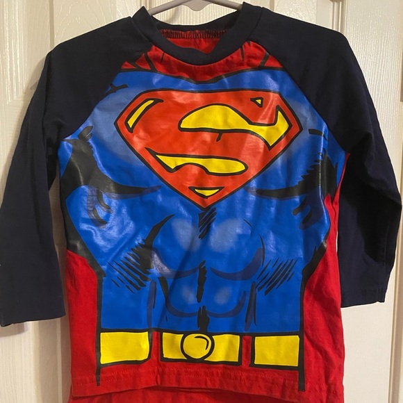 Superman Shirt with Detachable Cape - Picture 1 of 7